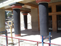 Kretische Säule mit Basis (Knossos)