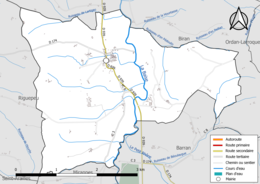 Carte en couleur présentant le réseau hydrographique de la commune