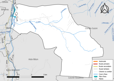 Carte en couleur présentant le réseau hydrographique de la commune