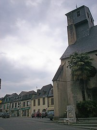 L'église de Sainte-Catherine et vue sur le cœur du village.