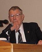 Thomas Schelling, nhà kinh tế học, khôi nguyên giải Nobel Kinh tế năm 2005