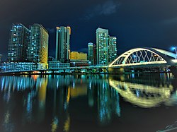 Binondo skyline at night