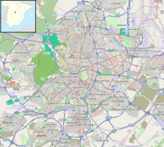 Mapa konturowa miasta Madrytu, w centrum znajduje się punkt z opisem „Plaza de Cibeles”