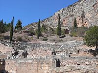 Il-fdalijiet tat-teatru ta' Delphi.