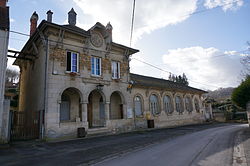 Mairie 08310.JPG