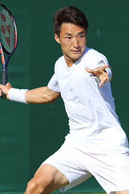 Go Soeda tijdens de kwalificaties van Wimbledon, 2018